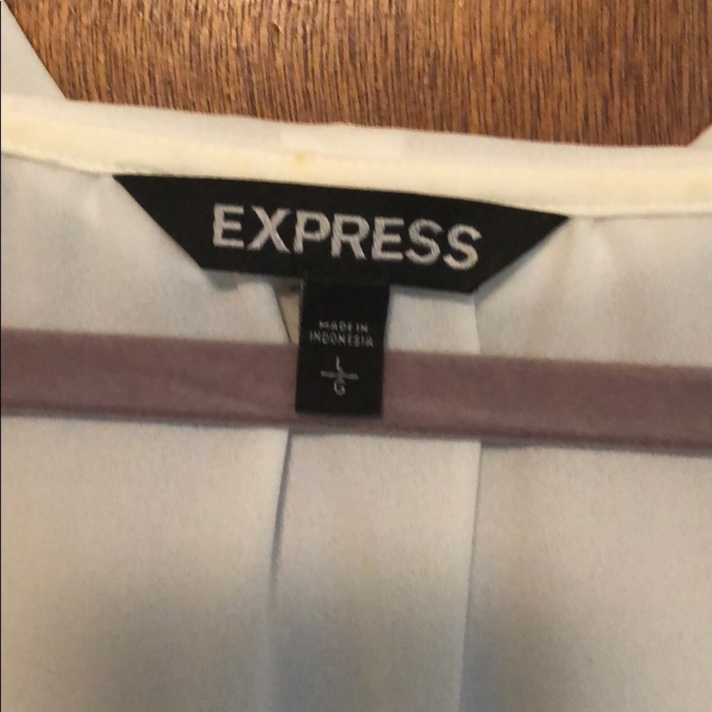 Express Top - Picture 2 of 3